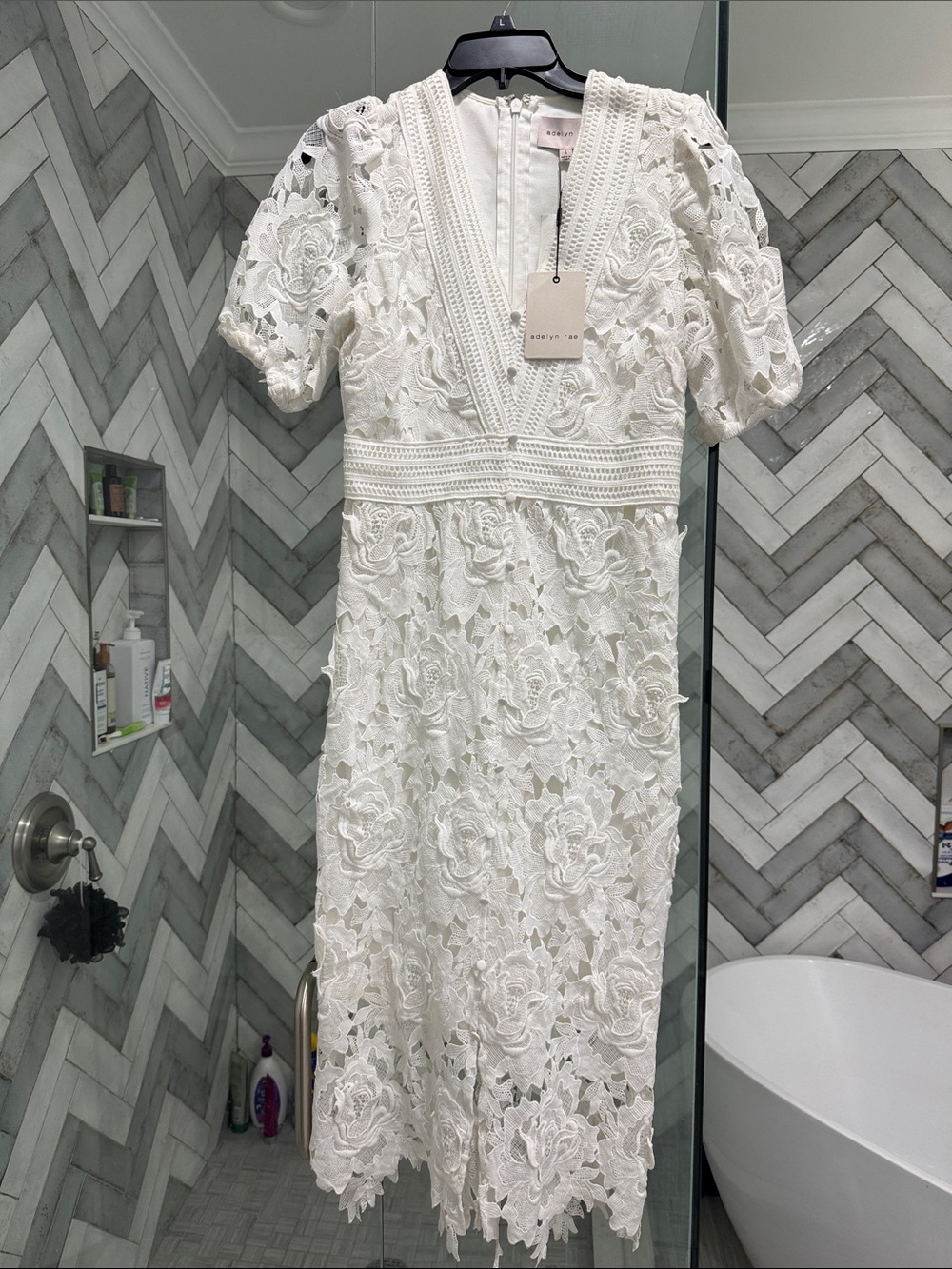 Adelyn Rae white Eyelet Lace V-Neck White Botton Women's Dress Sz Small